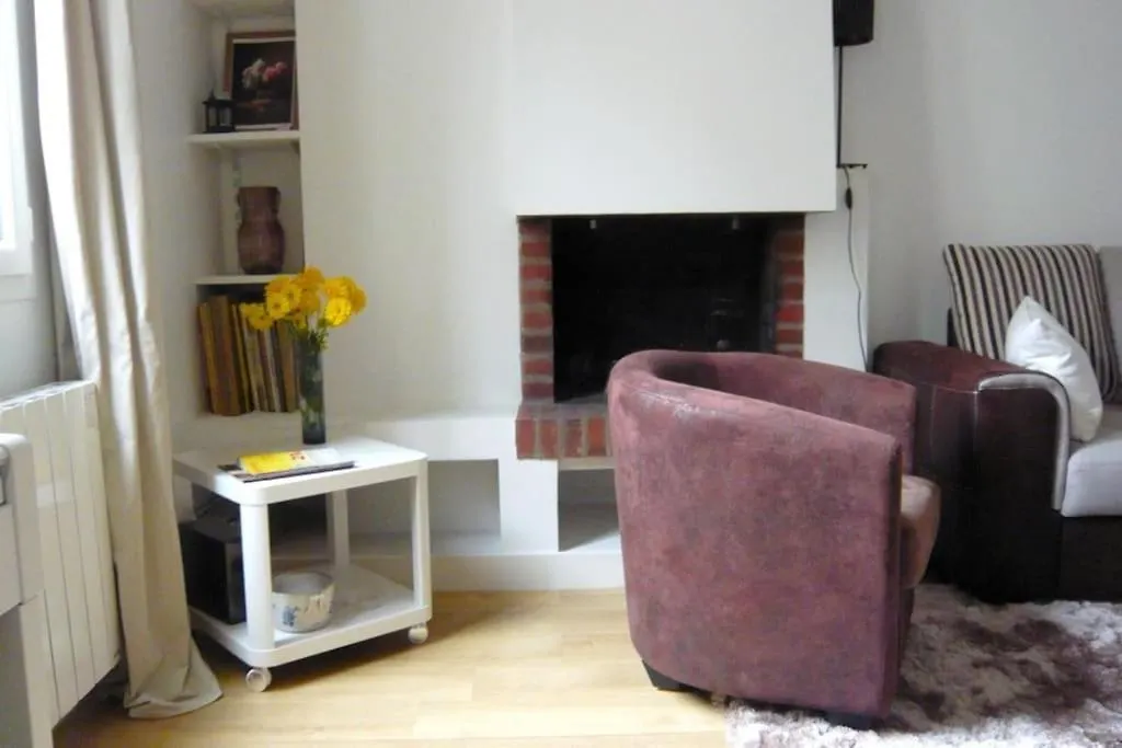 Le Regrattier St Louis Apartment Paris